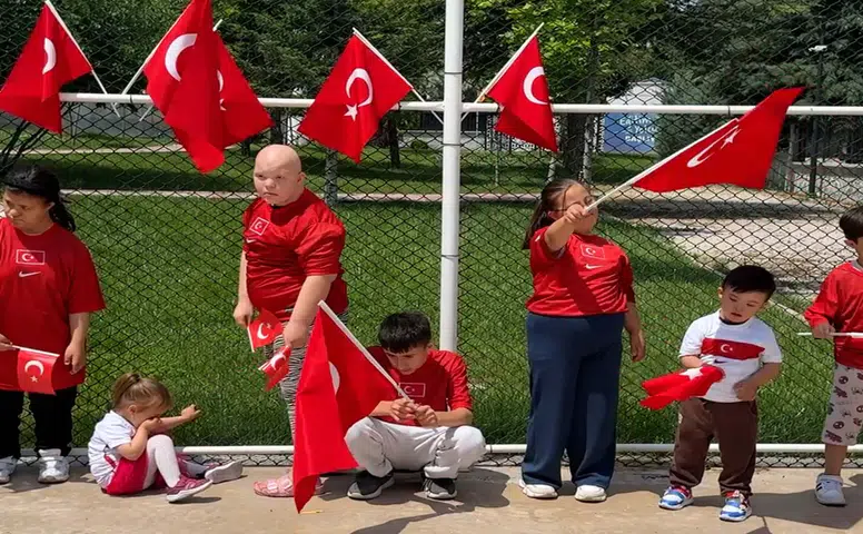 DOSD Meram’ın çocuklarından milli takıma yürek ısıtan destek