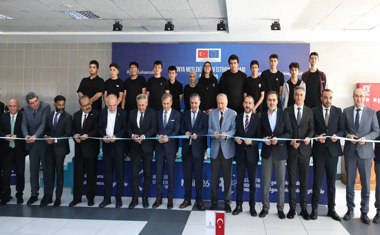 Konya’da 100 bin kişilik istihdam buluşması! Mesleki eğitim fuarı başladı