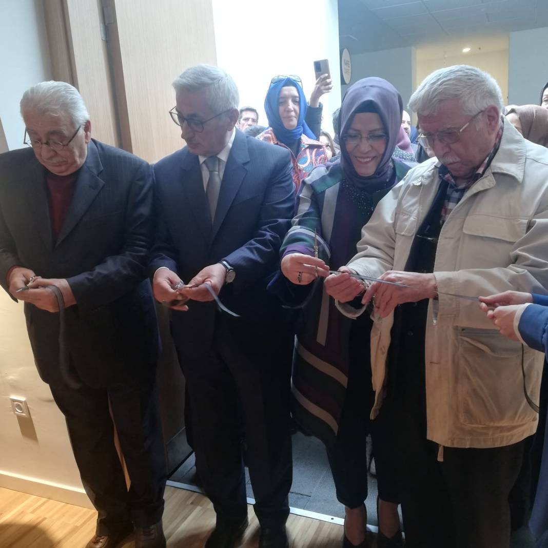 Payitaht’tan Payitaht’a Ebru Sergisi açıldı 1