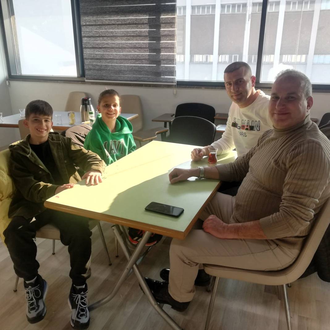 Işık, arkadaşıyla buluştu 1
