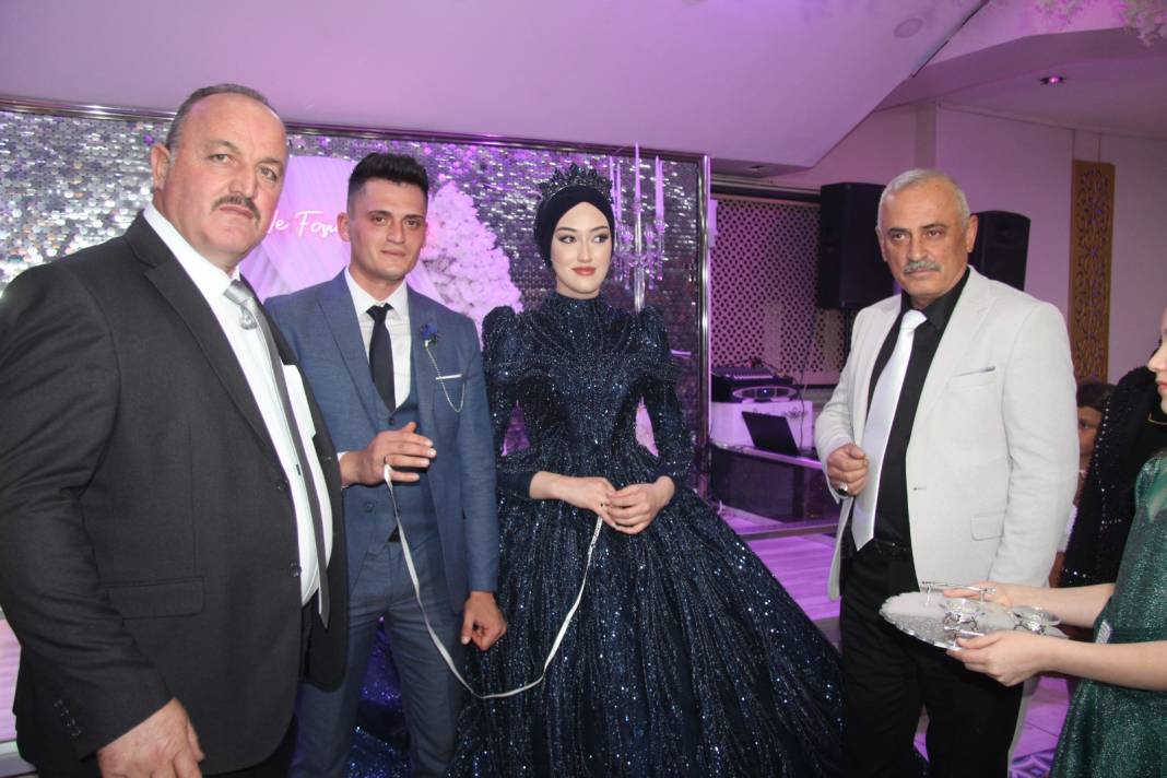 Sena ile Mustafa nişanlandı 1