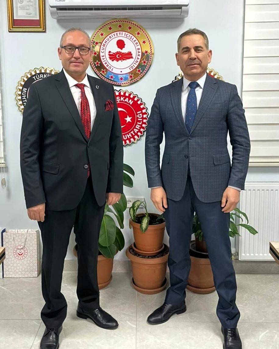 Kaymakam ile muhtar buluşması 1