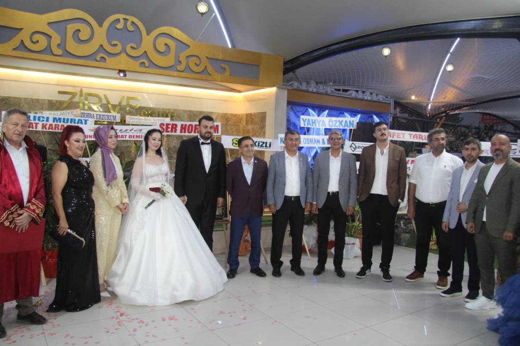 Sena ile Mert dünyaevine girdi 3