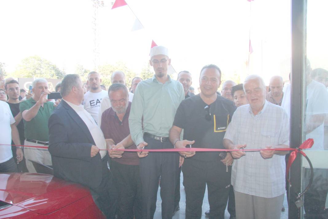 Özkilisli Oto Galeri açıldı 3