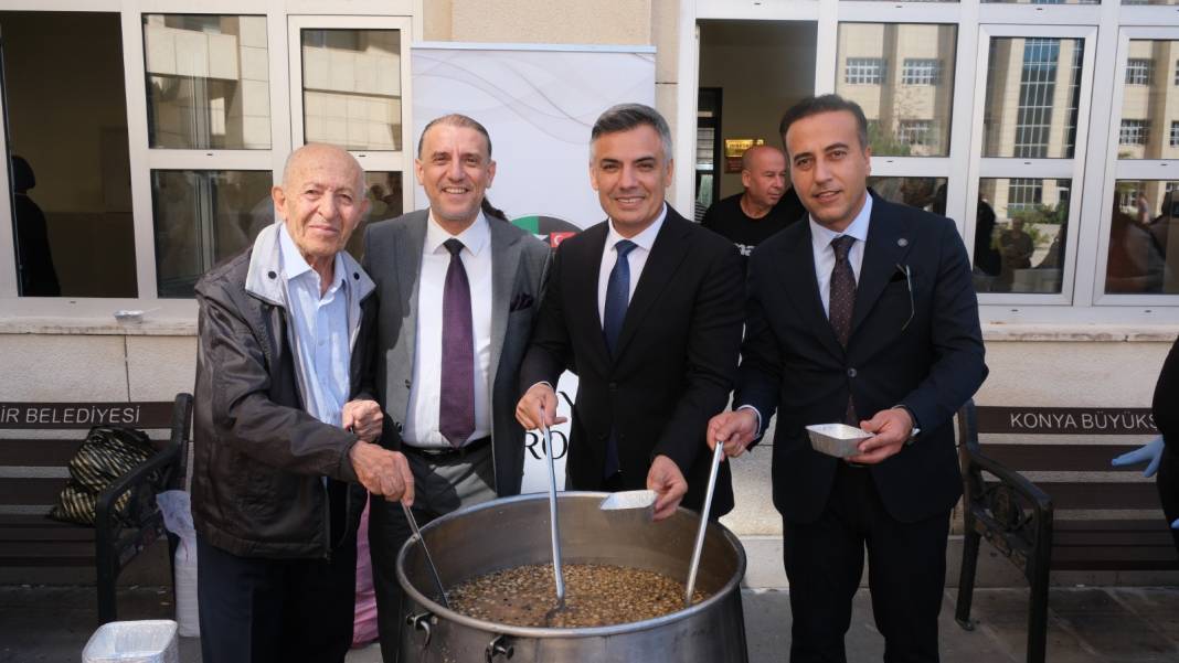 Baro’dan aşure ikramı 1