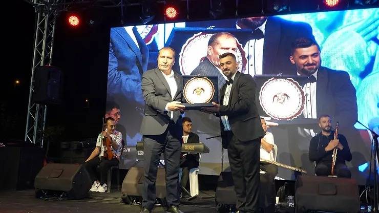 Uçar, Tarım Şenliği’nde sahne aldı 1