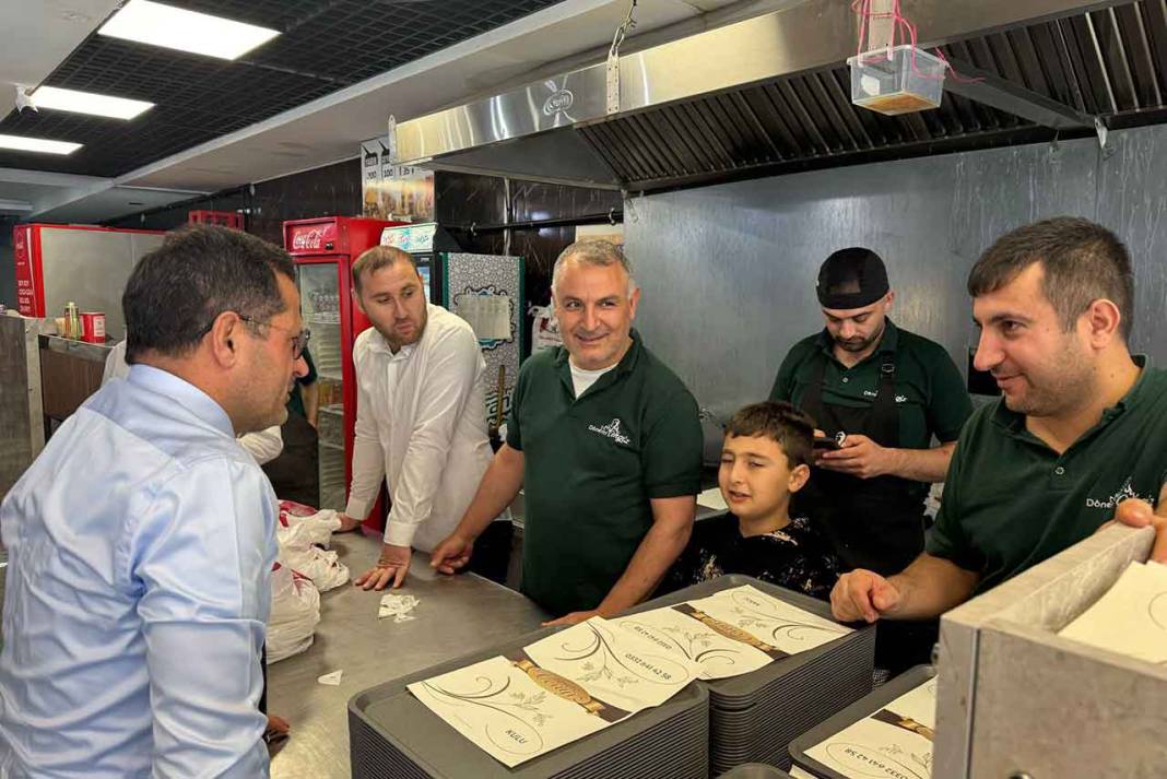 AK Parti Konya Milletvekili Altunyaldız, Kulu'da esnaflarla buluştu 4