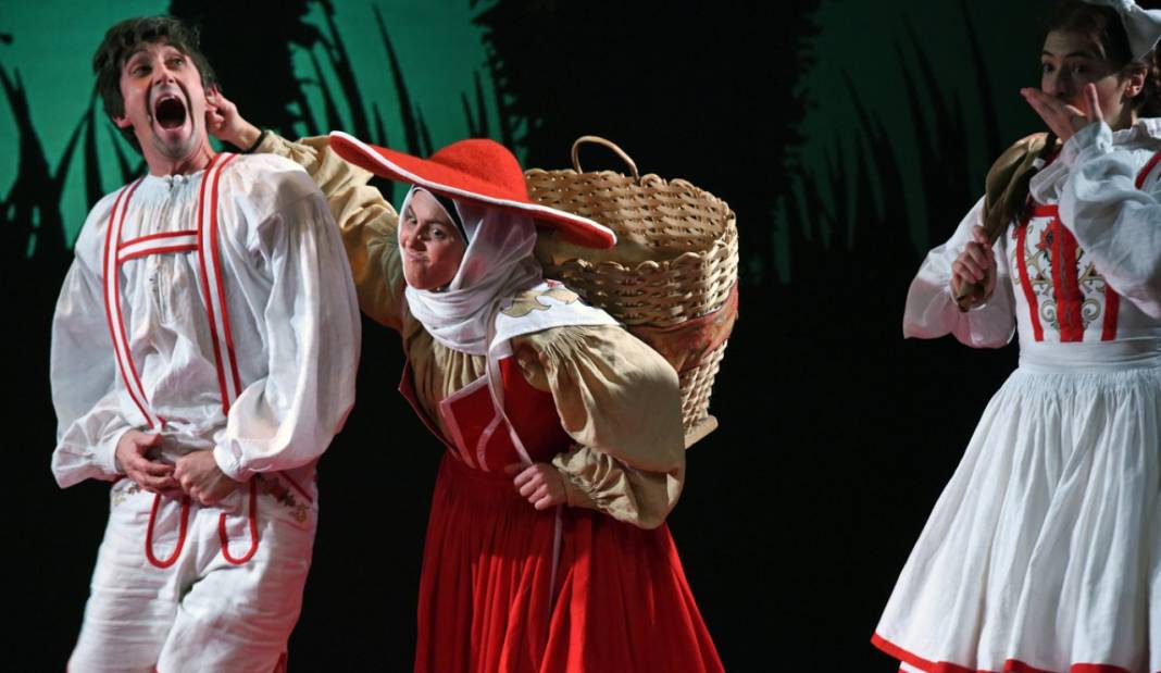 Dünya Tiyatrosu Konya’dan Geçti: Festival Coşkusu Sona Erdi 14