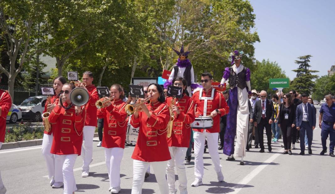 Dünya Tiyatrosu Konya’dan Geçti: Festival Coşkusu Sona Erdi 7
