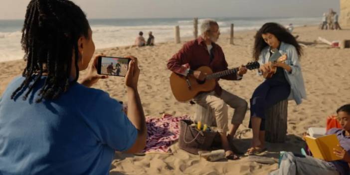 Apple'ın Yeni Atılımı iPhone 15 Pro ve Pro Max ile Mekansal Video Deneyimi iOS 17.2 Güncellemesiyle Geliyor