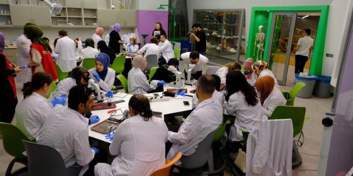 Konya'da o projeyle öğrenciler değil, öğretmenler eğitim alıyor!