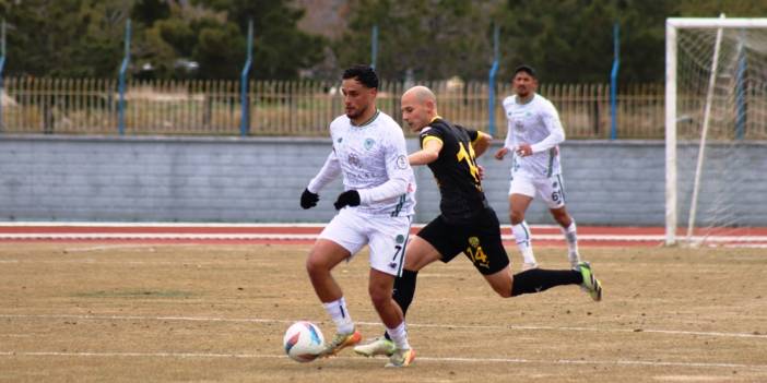 1922 Konyaspor, güçlü rakibinden 1 puanı kaptı