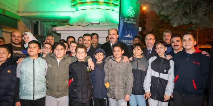 Selçuklu'da Başkanlar Teravih Namazı sonrası vatandaşlarla buluştu!