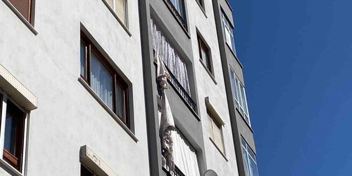 Konya’da dehşet anları! Çarşaflarla balkondan inmeye çalışırken zemine çakıldı