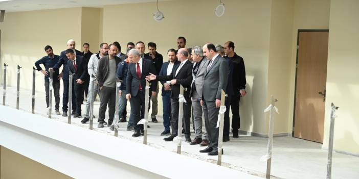Konya protokolü nereye bakıyor? Validen başkana herkes hayran kaldı...