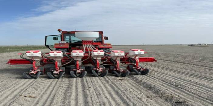 Tarlalarda insana ihtiyaç kalmayacak! Bu traktör insansız çalışıyor