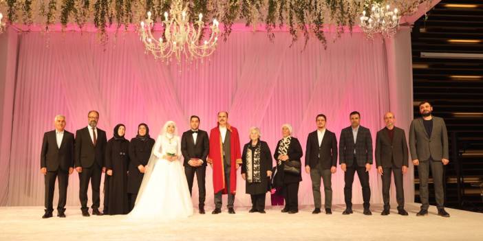 Konya protokolü bu nikahta! Yoğun katılımla nikah kıyıldı