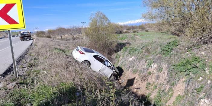 Konya’da otomobil dere yatağına uçtu! Yaralılar var