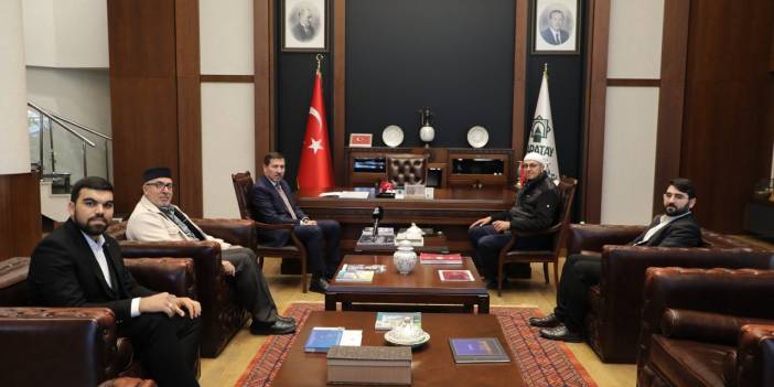 Başkan Hasan Kılca, Filistin Alimler Birliği Heyetini ağırladı: “Kalbimiz Kudüs’le birlikte atıyor”