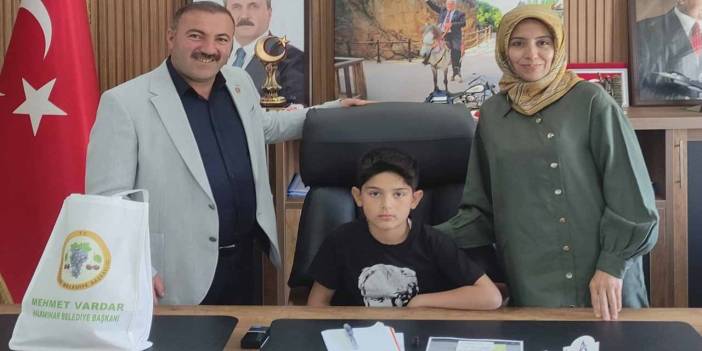 Konya'da BBP'li belediye başkanı koltuğunu devretti