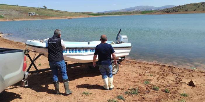 Konya Beyşehir Gölü'nde kaçak avcılığa geçit yok! Yasağa uymayana ceza var