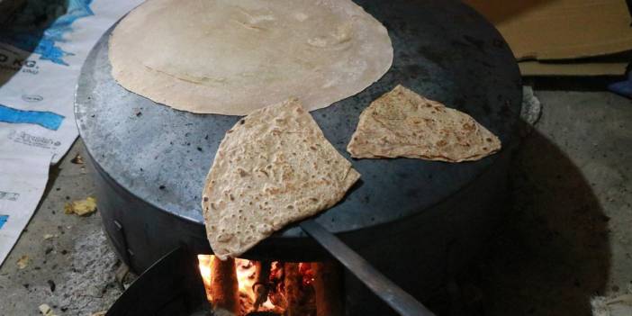 Yokluktan doğan bir lezzet! Püf noktalarıyla Konya'nın ninesinden armut ekmeği tarifi