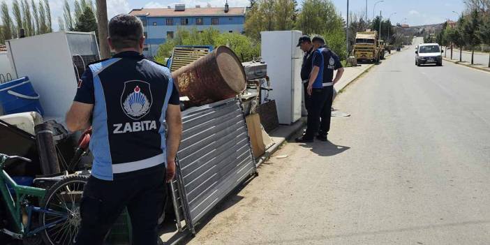 Konya'da kaldırım işgali denetimi! 