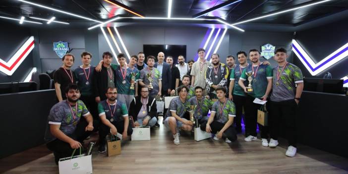 Meram Belediyesi’nden Gençlere Dijital Sahne: E-Spor Turnuvası Nefes Kesti