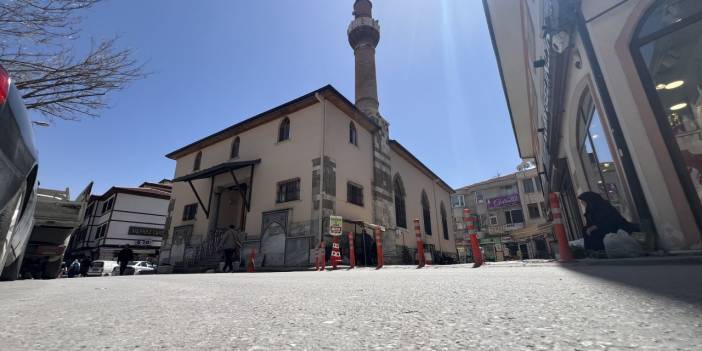 Konya’daki tarihi saat hâlâ çalışıyor! Asırlara meydan okuyan zaman makinesi