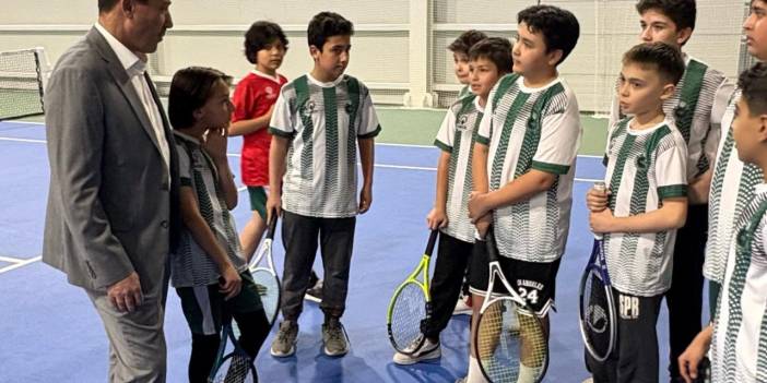 Konya’nın en büyük kapalı tenis kortunda spor rüzgârı