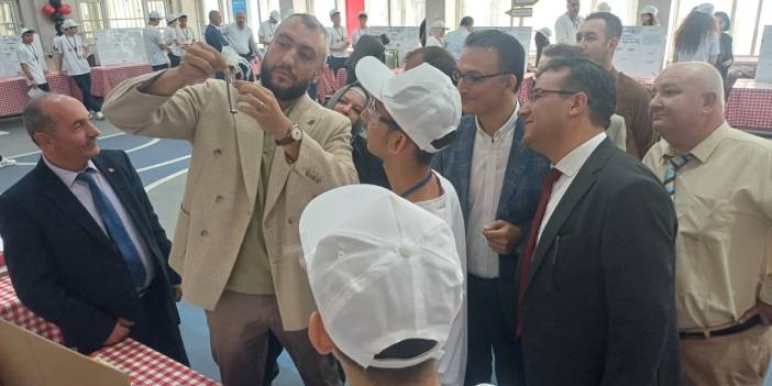 Konya'da TÜBİTAK 4006 Bilim Fuarı Genç Zihinleri Buluşturdu