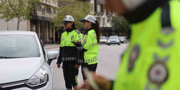 Anneler Günü’nde Görev Başında: Polis Annelerden Fedakârlık Mesajı