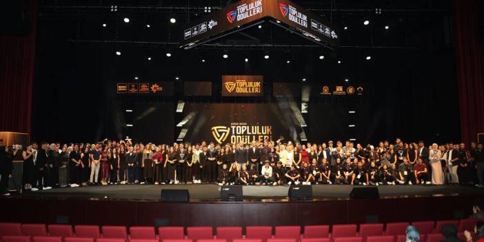 Konya Büyükşehir Gençlik Meclisi Topluluk Ödülleri sahiplerini buldu