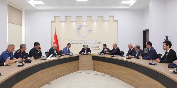 Konya’da deprem alarmı! Vali Akın’dan ilk adım geldi