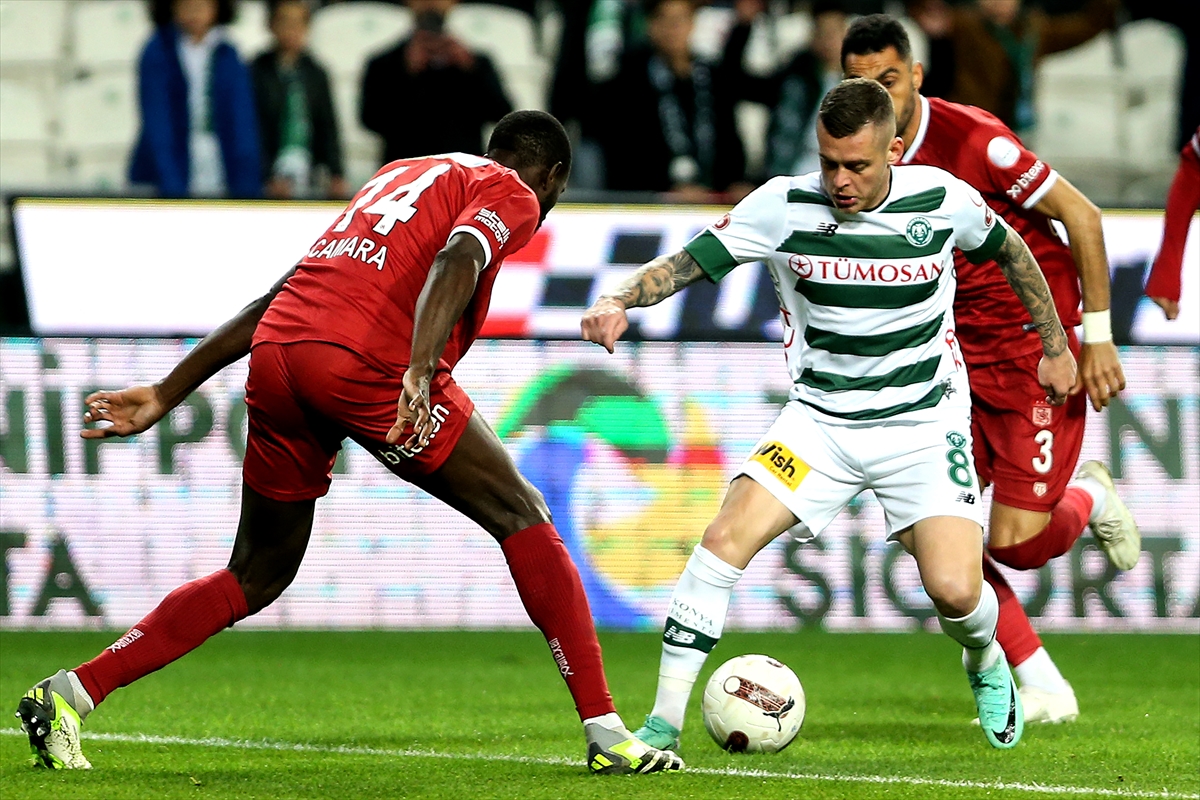 aa-20231211-33159764-33159761-tumosan-konyaspor-ems-yapi-sivasspor.jpg