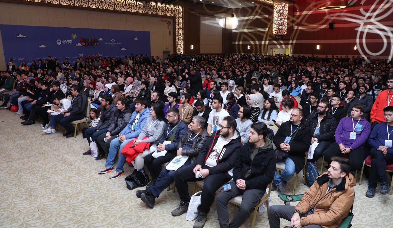 devfest-konya-2023-etkinligi-11.jpg