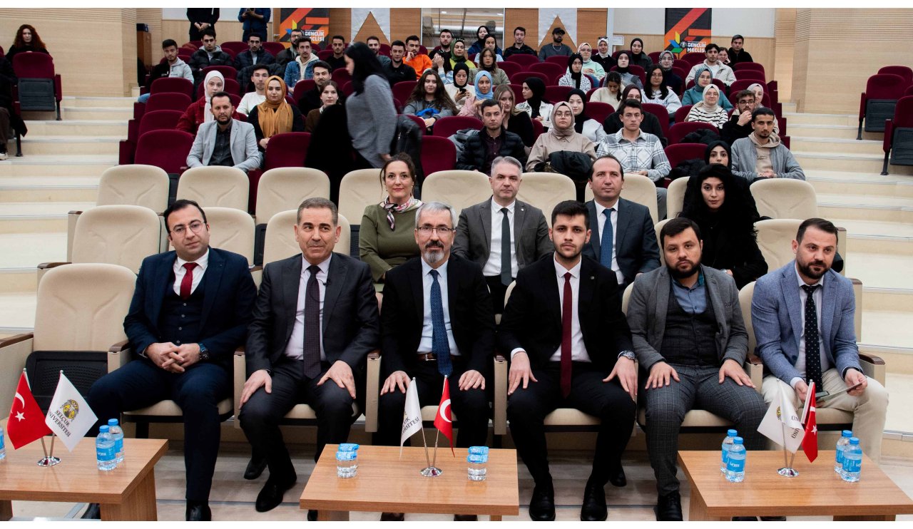 selcuk-universitesinde-mesele-kariyer-konferansi-yapildi-3.jpg