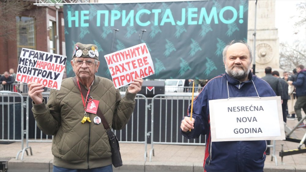 Sırbistan'da ortalık karıştı! Seçim sonuçlarına itiraz ettiler