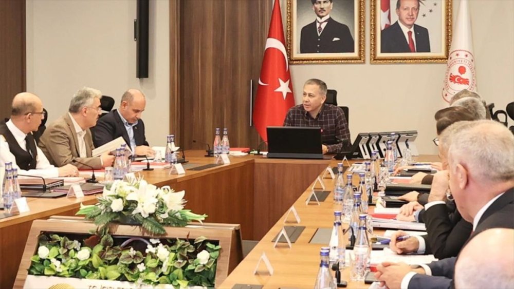 İçişleri Bakanlığından önemli toplantı! Asayiş sağlanıyor...