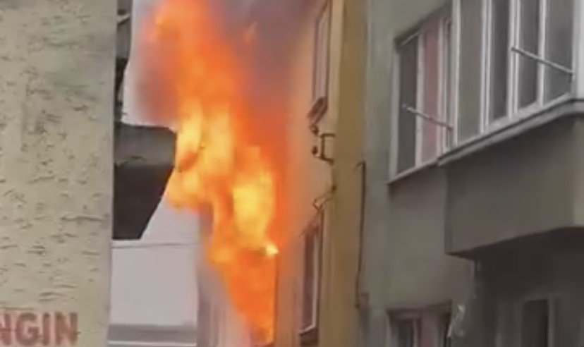 Ahşap evde yangın! Artık kullanılamıyor...