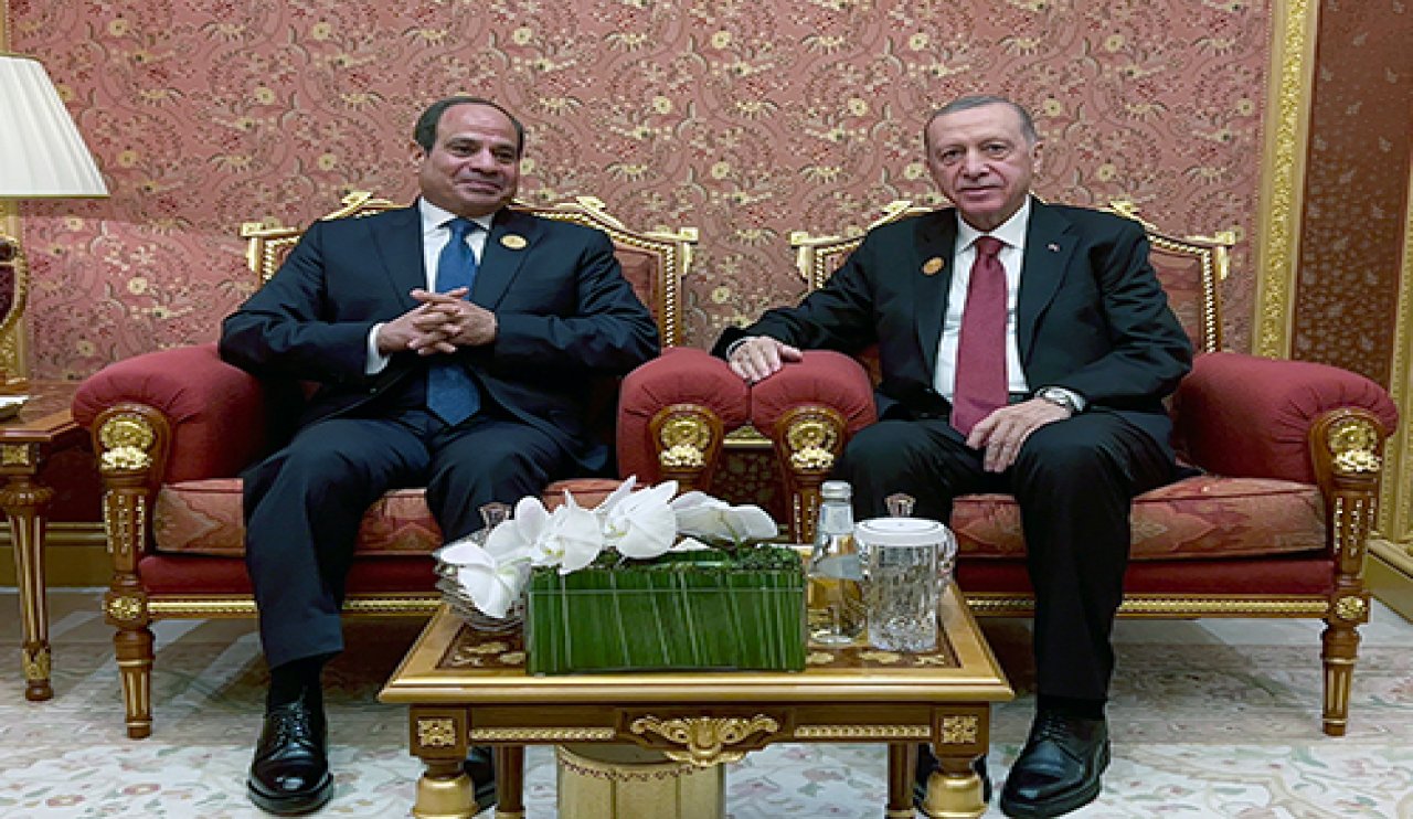 2023-11-11-arabistan-05-misir.jpg