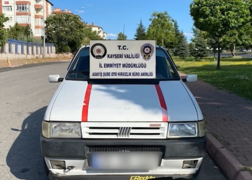 Oto hırsızları resmen suç makinesi çıktı!