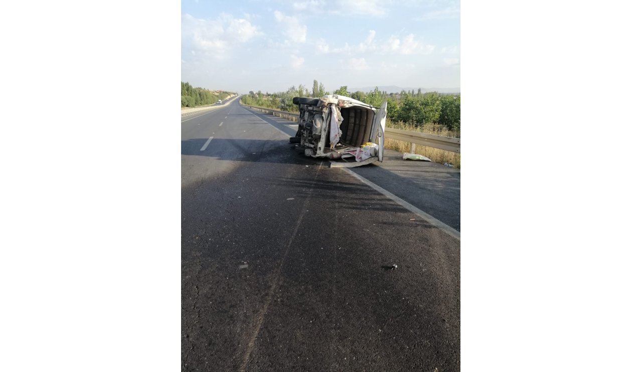 aa-20240807-35339329-35339328-konyada-otomobilin-carptigi-tarim-iscilerini-tasiyan-kamyonetteki-8-kisi-yaralandi.jpg