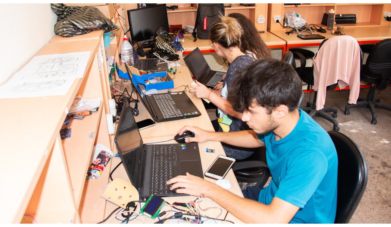 selcuk-universitesi-teknofestte-cok-sayida-projesiyle-yarisacak-3.jpg