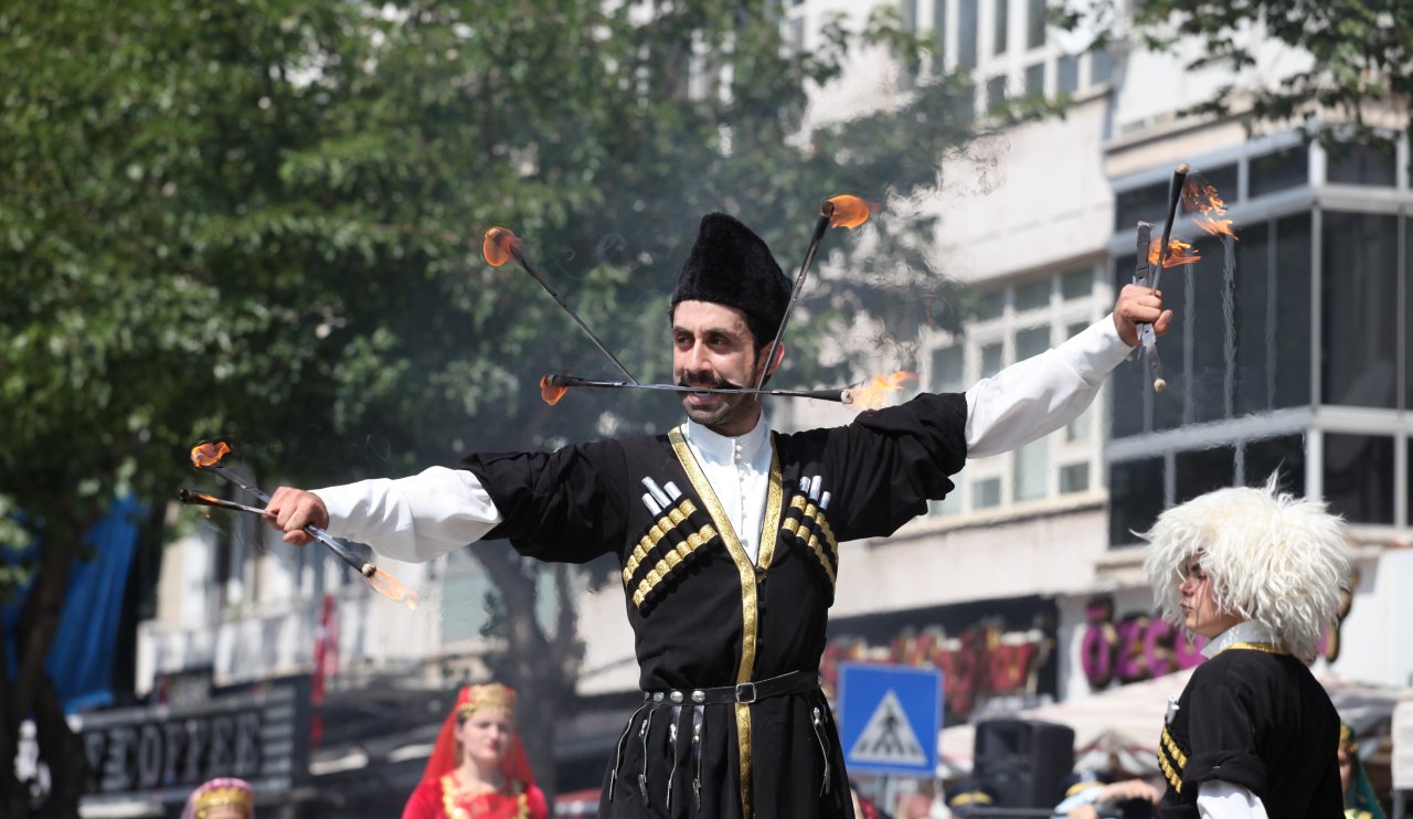 aw277482-05.jpg