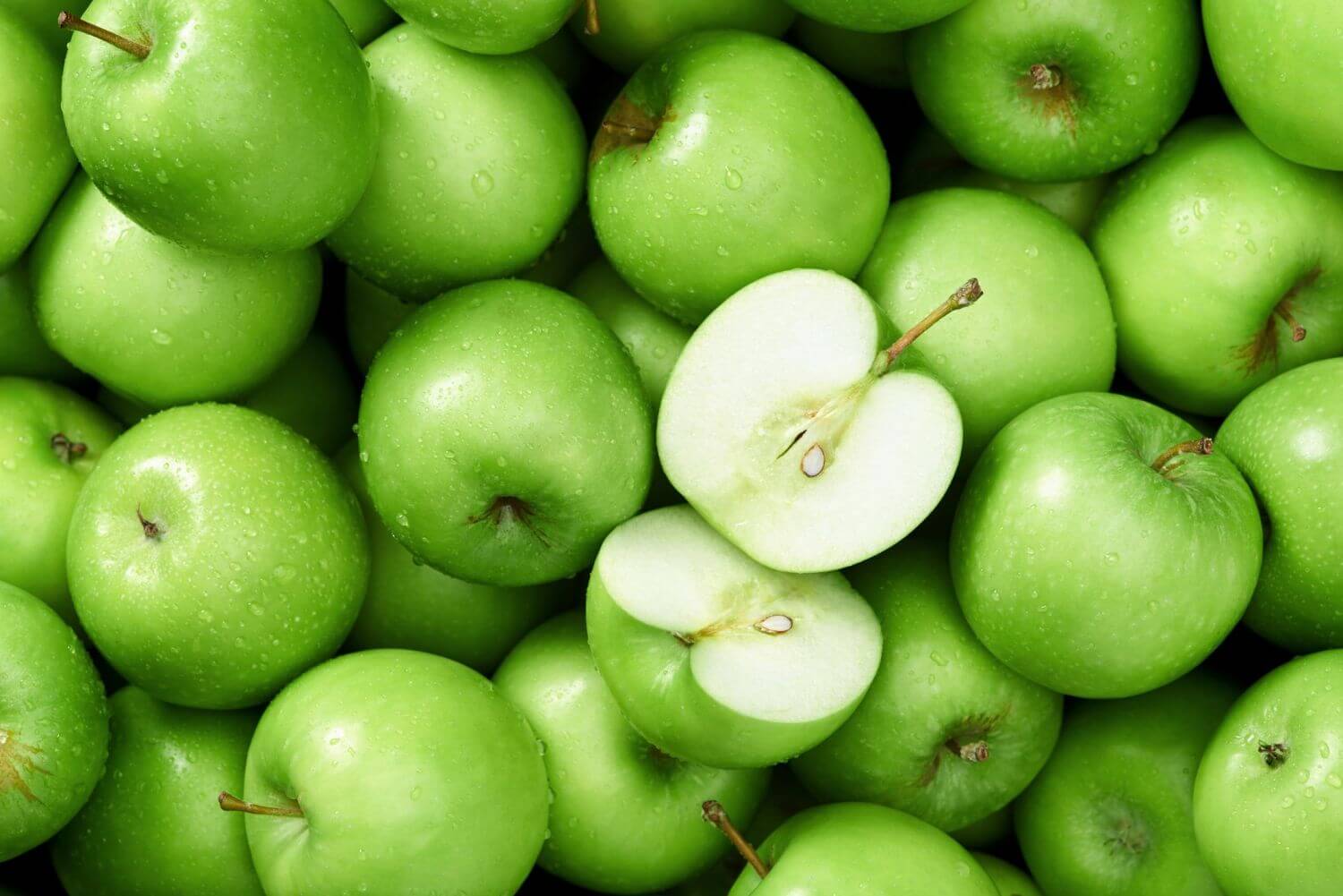 1614838168-granny-smith-apple-background-royalty-free-image-478157670-1564142886.jpg
