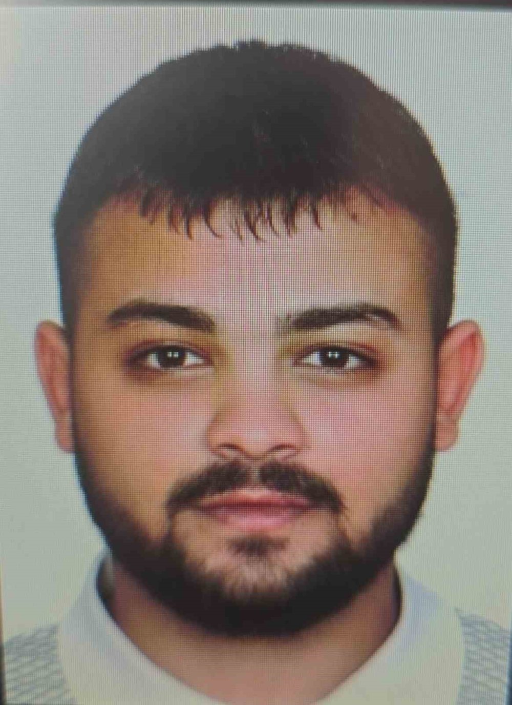 Mezarlıkta anne ve iki kızını öldüren zanlı bakın nerde yakandı! Savunması pes dedirtti