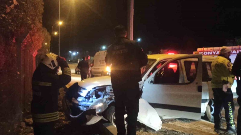 Konya’da gece feci çarpışma! 1 yaralı