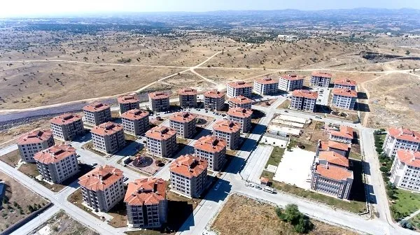 0x0-81-ile-genelge-gonderildi-tum-sehirlerde-sosyal-konut-seferberligi-1738485107612.webp