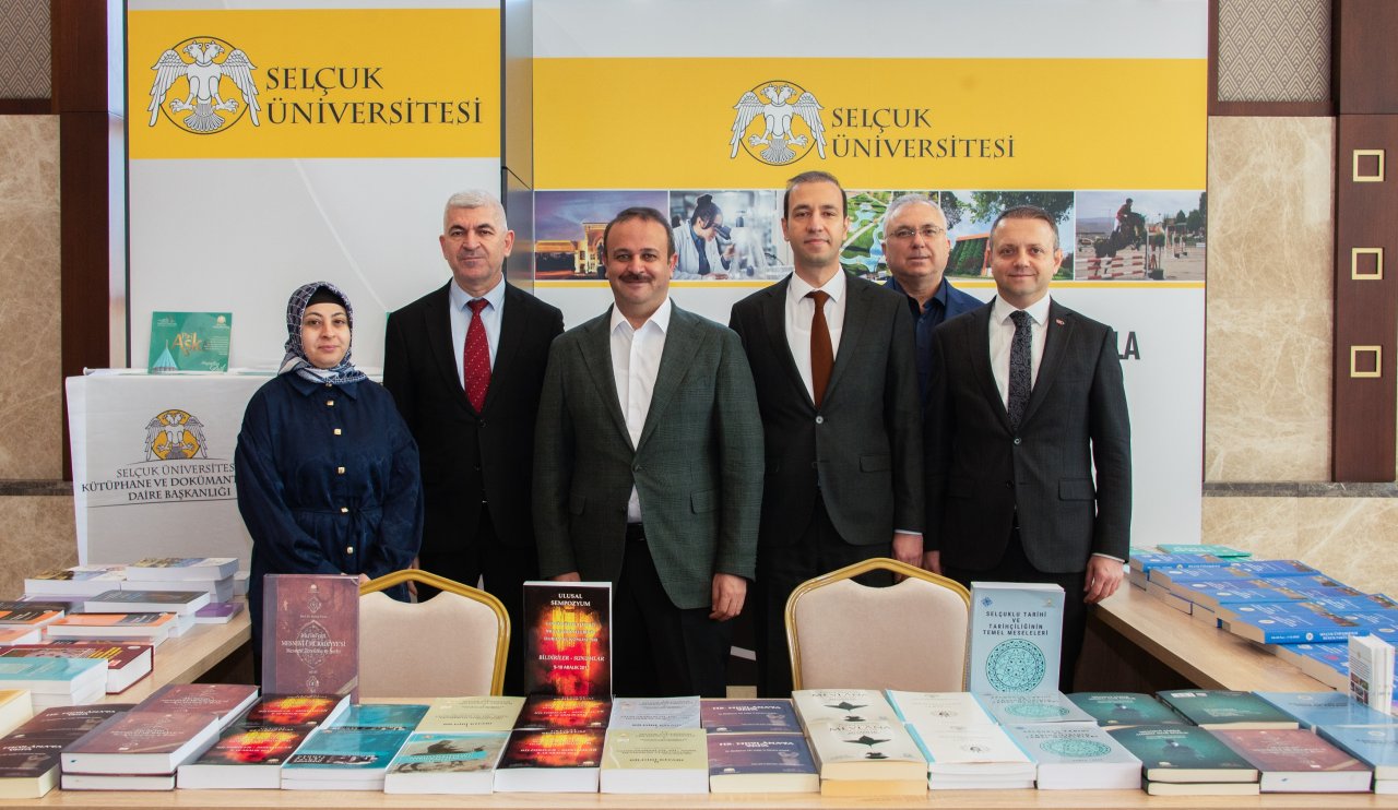selcuk-universitesi-kulliyede-ramazan-programinda-ziyaretcilerini-agirliyor-3.jpg